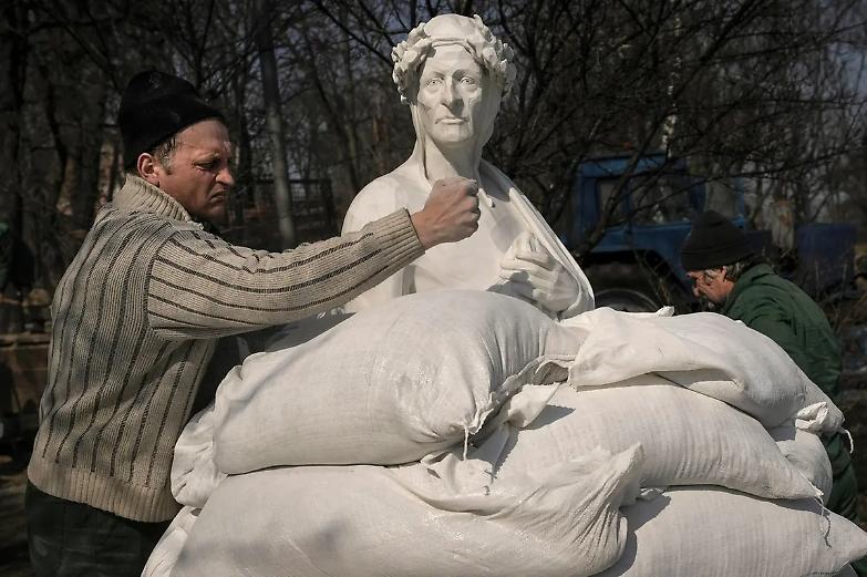 La contromossa di Putin: &laquo;Il gas si paga in rubli&raquo;. Berlino: &laquo;&Egrave; violazione del contratto&raquo;