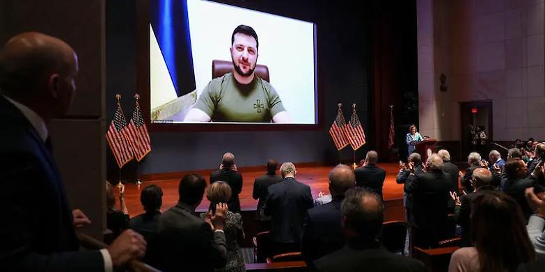 La resistenza degli ucraini ci mette a nudo