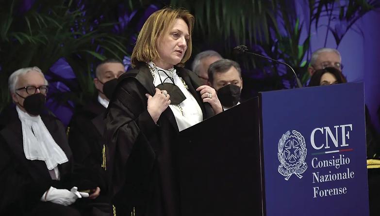 La presidente Masi scrive al Pg Salvi: &laquo;Cos&igrave; si umilia la classe forense&raquo;