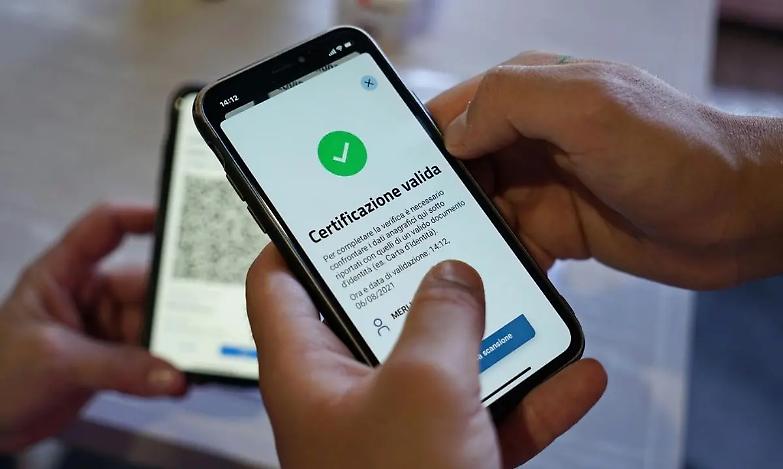 Stop allo stato di emergenza, misure e green pass: ecco cosa cambia