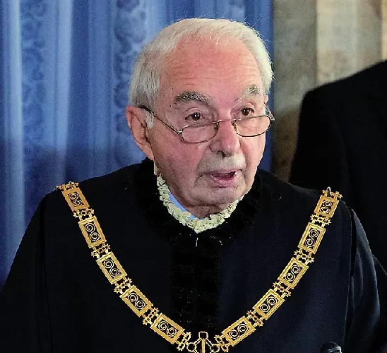 Il Parlamento e la Corte: un dialogo ( troppo spesso) tra sordi