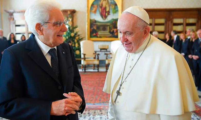 Ucraina, Mattarella a Papa Francesco: &laquo;Calpestati i diritti umani&raquo;
