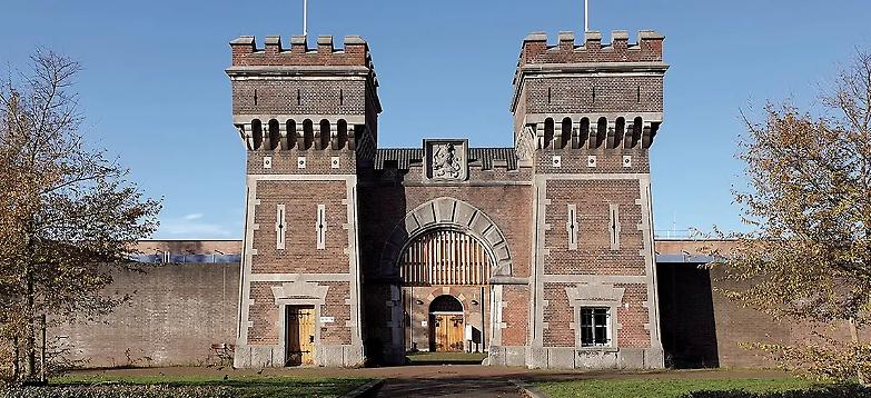 Il carcere modello dell&rsquo;Aja riservato ai crimini di guerra