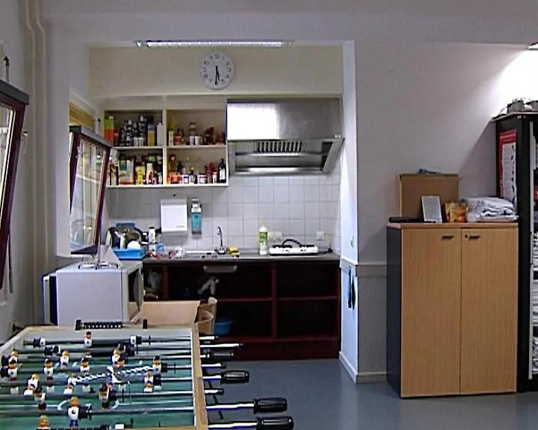 Il carcere (super lusso) dell'Aja dove molti sognano di vedere Putin