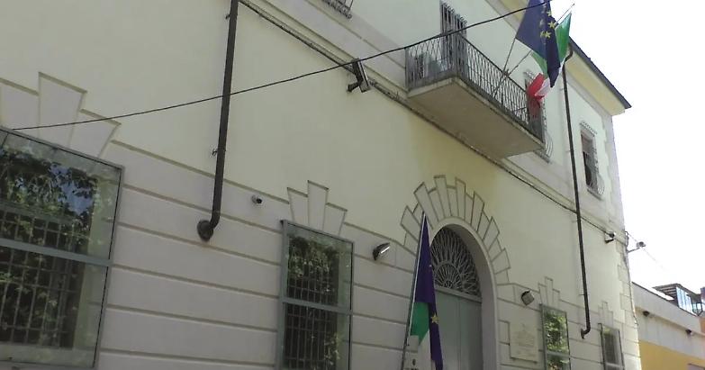 Ha una grave sclerosi, pochi anni di vita ma resta in carcere