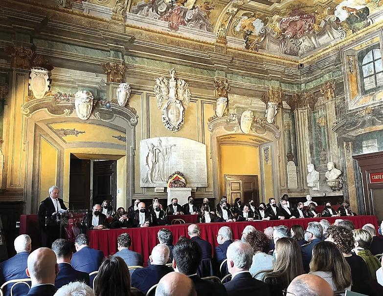Giuseppe Abbamonte entra nel pantheon dell&rsquo;avvocatura napoletana: &laquo;Ha rivoluzionato la professione&raquo;