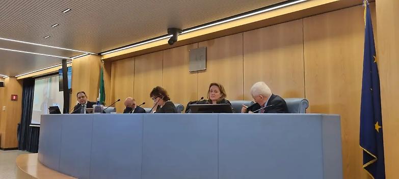 Fuga dall&rsquo;avvocatura: ora la certificano i dati del Rapporto Censis