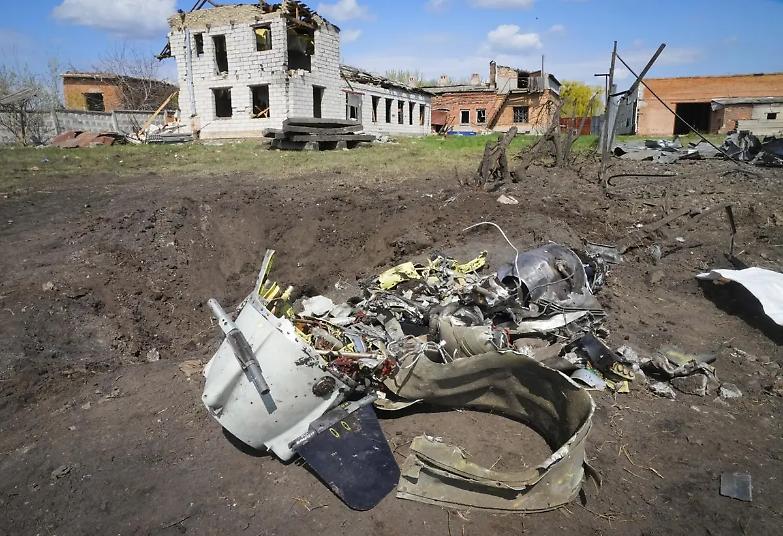 LIVE - Kiev prepara l'evacuazione dei civili dall'acciaieria Azovstal. Pentagono: "Nuove armi entro 24 ore"