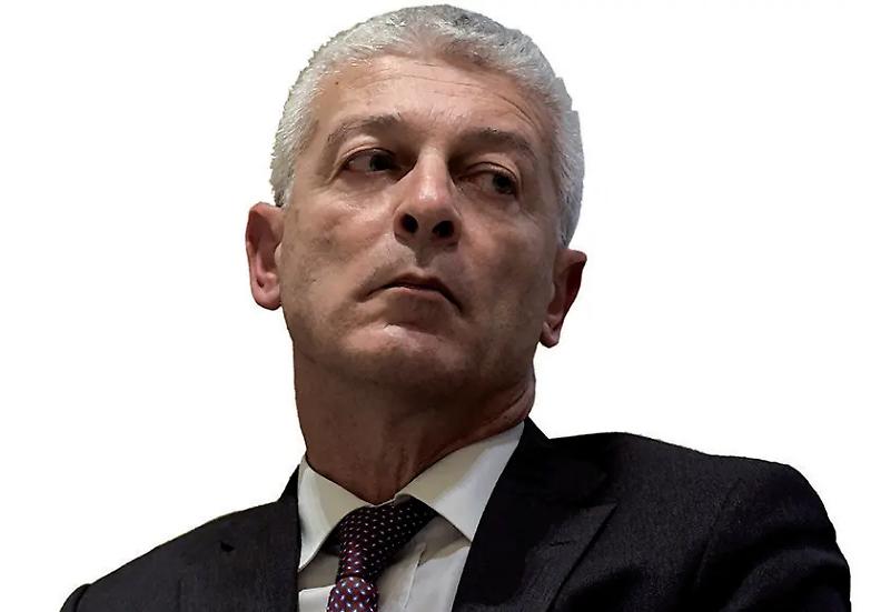 Dopo quattro anni di antimafia Morra comincia a capire davvero l&rsquo;antimafia...