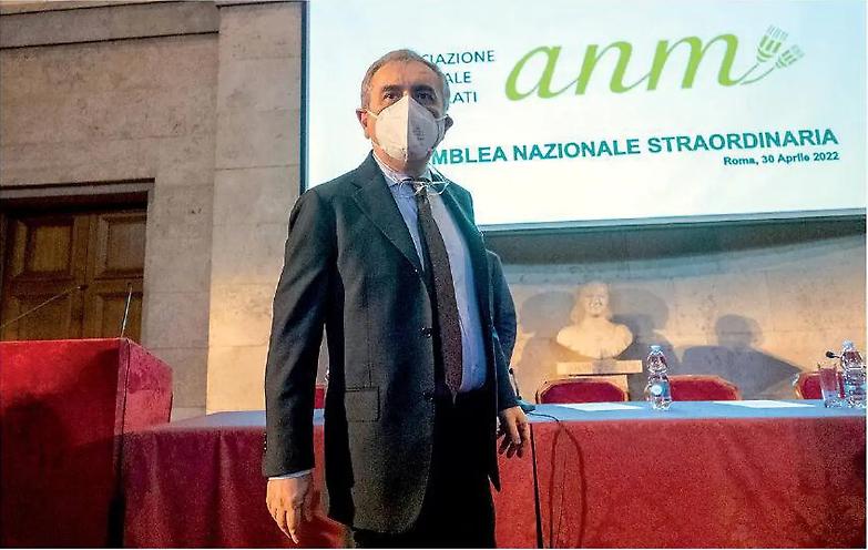 &laquo;Io non sciopero!&raquo; La fronda delle toghe