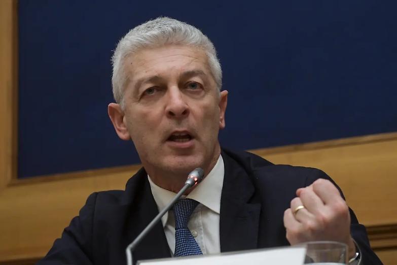 Gli scioglimenti dei Comuni sono un flop. Ora si cambi legge