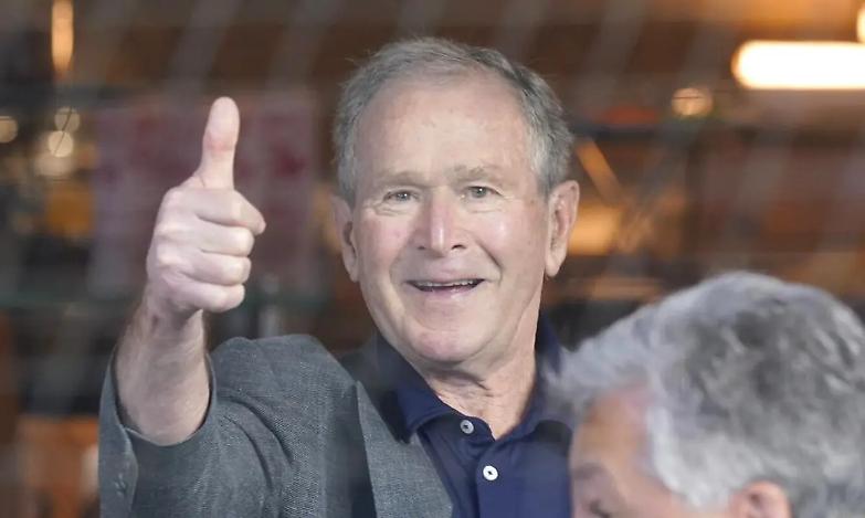 Bush "incorona" Zelensky: &laquo;Un leader forte, come lo fu Winston Churchill&raquo;