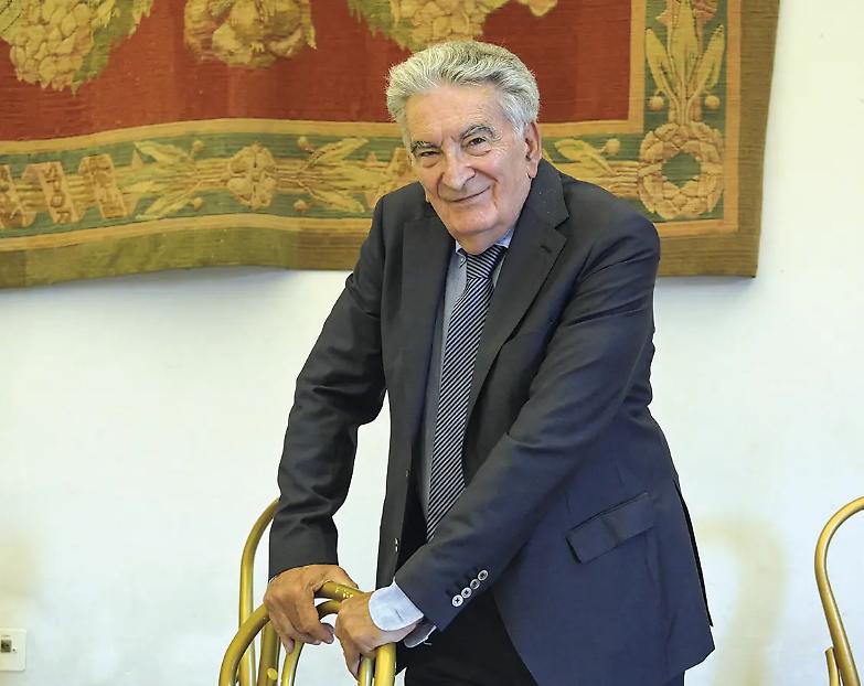 Pasquino: &laquo;Il M5S rester&agrave; al governo. Ma &egrave; come se non ci fosse&raquo;