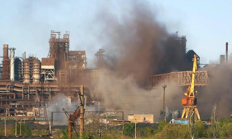 Azovstal, evacuati 264 soldati. Zelensky: &laquo;Ci servono vivi&raquo;. Missili su Leopoli: gli aggiornamenti sulla guerra in Ucraina