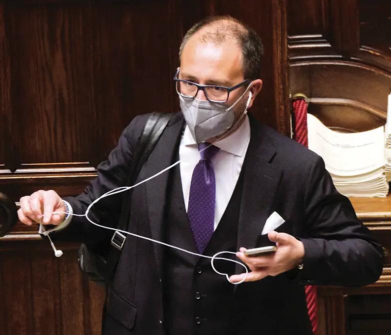 La spazzacorrotti e le due signore tumulate in galera per un regalo di pochi euro...