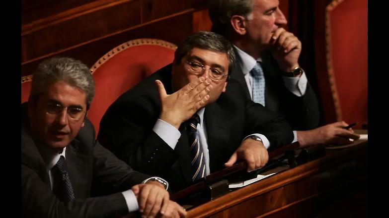 Un (quasi) magistrato a casa Cuffaro: la figlia supera la prova scritta