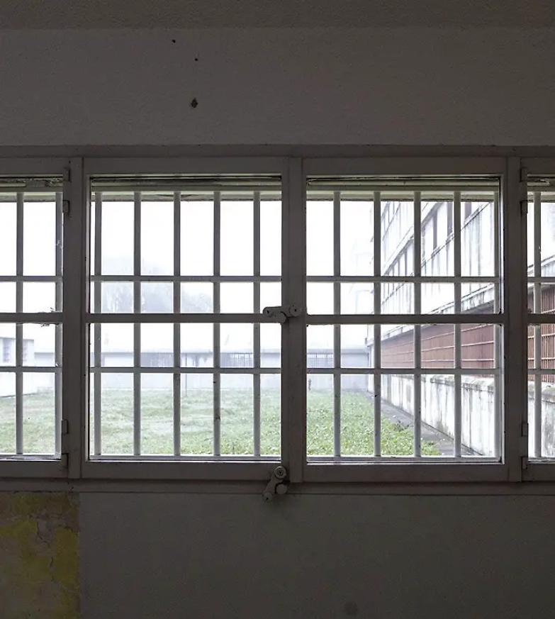 Tensioni, suicidi e sovraffollamento, ma finora nessuna azione concreta