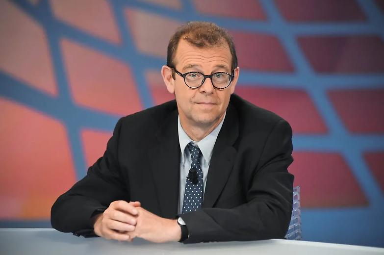 Tra social e realt&agrave;: antropologia del potere nell&rsquo;Italia che cambia