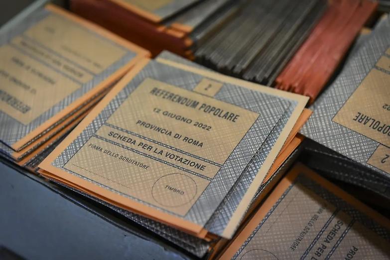 &laquo;Quei seggi di Palermo senza presidenti sono una ferita democratica&raquo;