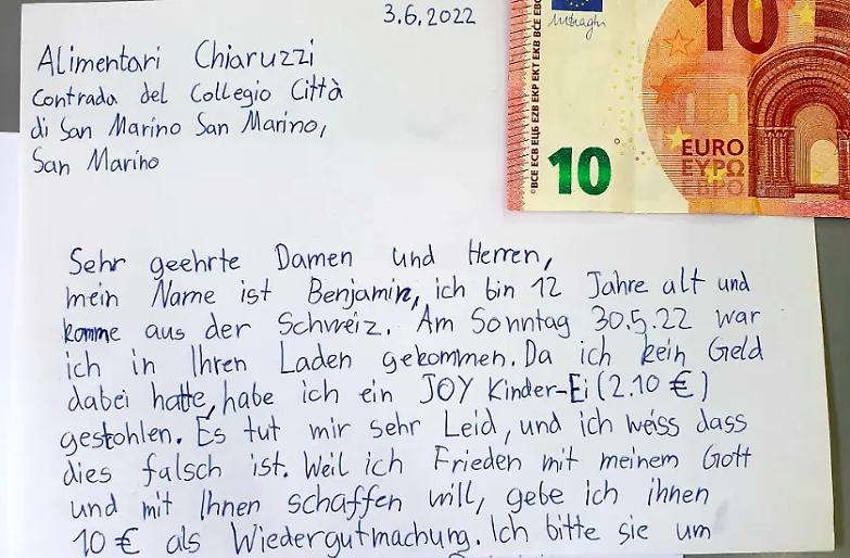 Bimbo ruba un ovetto Kinder, poi si pente e scrive una lettera: &laquo;Chiedo scusa&raquo;