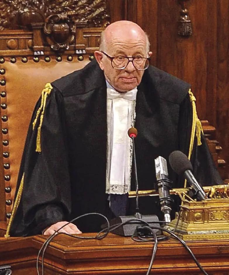 Il giudice che pun&igrave; Berlusconi perde in appello la causa contro il Mattino