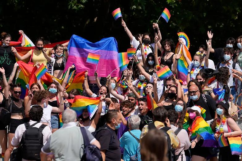 Il Pride di Bologna? Ecco perch&eacute; schierarsi con i poliziotti gay