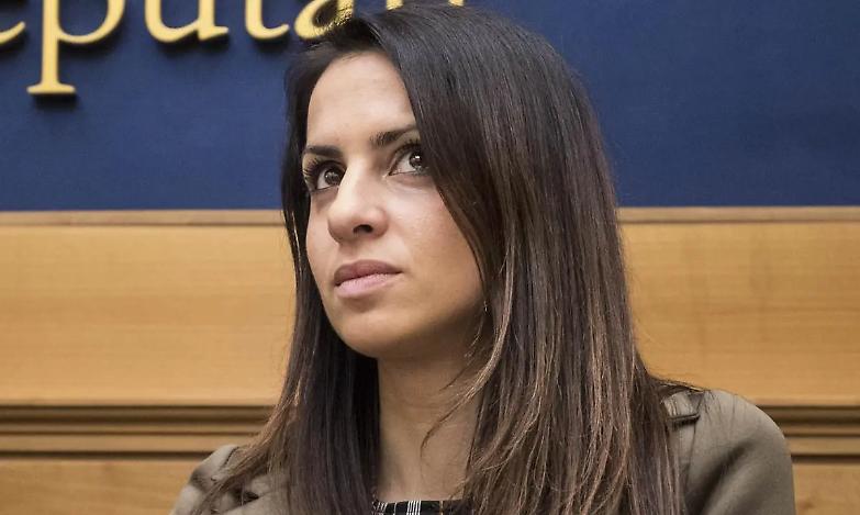 &laquo;Il simbolo del M5S va buttato a mare, &egrave; una forza politica irrilevante&raquo;