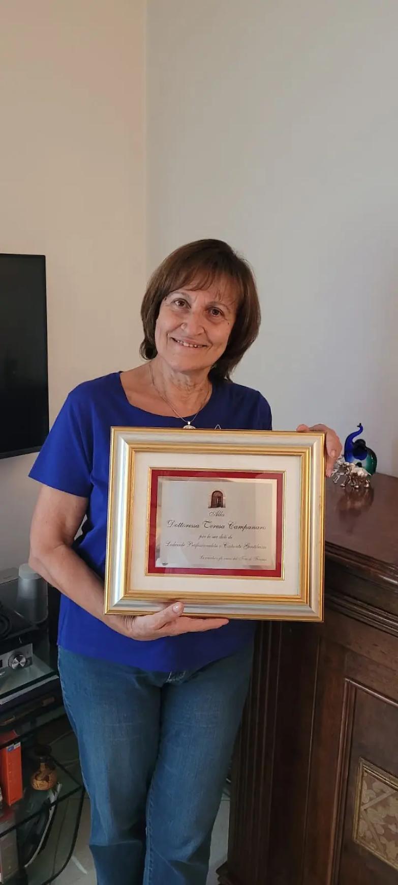 Il &ldquo;premio alla carriera&rdquo; del Foro per la cancelliera dal sorriso gentile