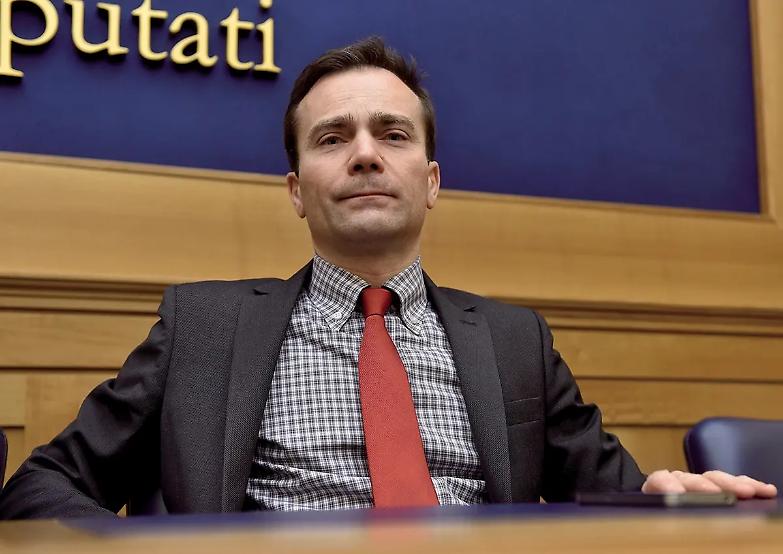 &laquo;I dem sono dilaniati, ma se il Movimento strapper&agrave;, il governo andr&agrave; avanti...&raquo;