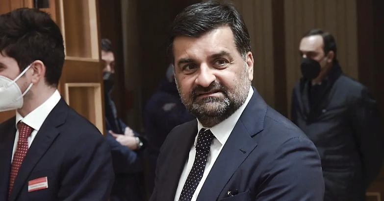 Lott&ograve; per escludere gli onorevoli dal Csm Ora cerca un posticino...