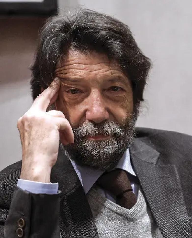 I 5Stelle non votano Draghi sbatte la porta Mattarella la riapre...