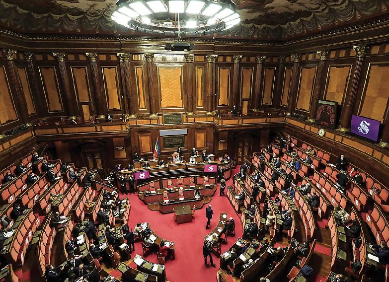 Dall&rsquo;equo compenso ai decreti: con la crisi la giustizia resta al palo