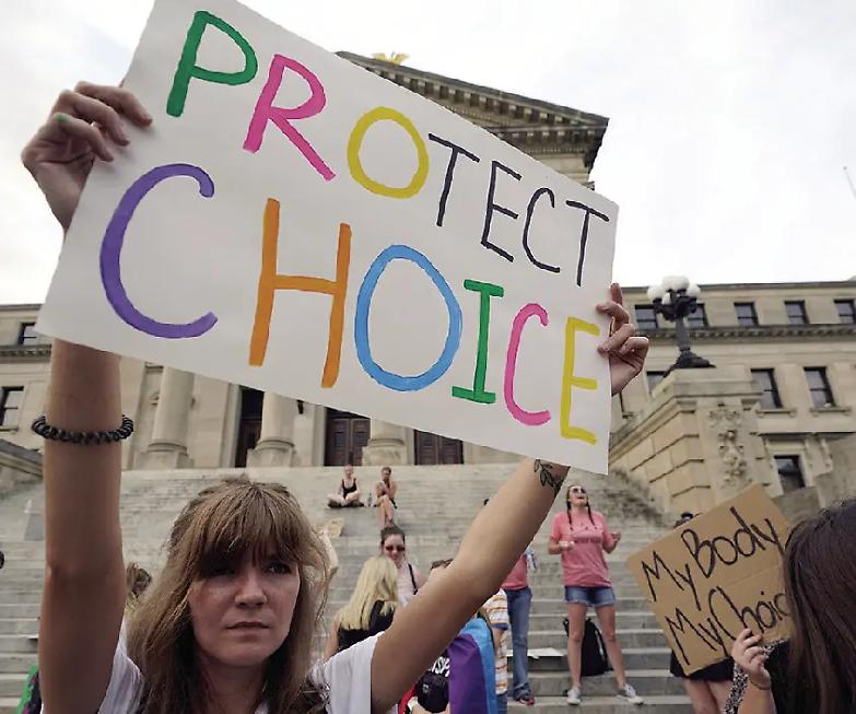 Cara Bernardini De Pace, sull&rsquo;aborto sceglie l&rsquo;uomo anche in caso di stupro?