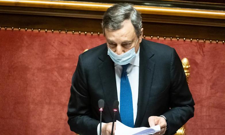 Draghi ai partiti: &laquo;Ricostruire il patto, siete pronti?&raquo;. Aut aut della Lega: "Nuovo governo senza 5S o voto"