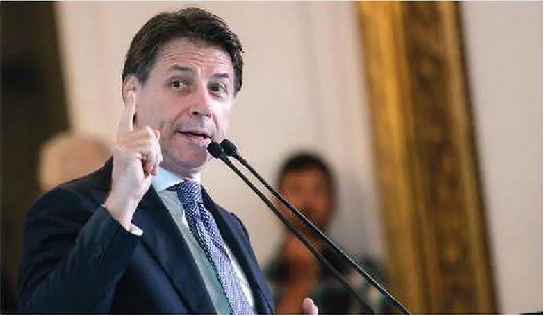 A Conte basta un piccolissimo segnale da Draghi per tornare a bordo