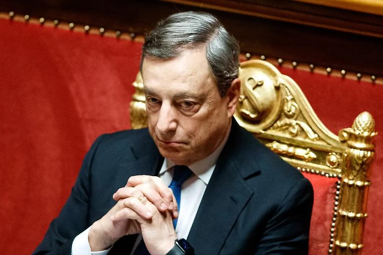 La sfida del Pd: superare se stesso e mollare i 5Stelle per riportare Draghi a Chigi