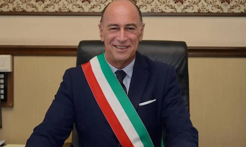 Il sindaco di Alassio: &laquo;Ho subito 34 processi, mi hanno assolto 34 volte. Si chiama persecuzione&raquo;