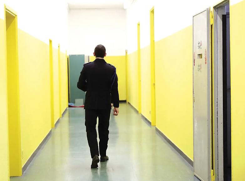 Giustizia beffa: sconta la pena in Albania, lo riprocessano in Italia per lo stesso reato