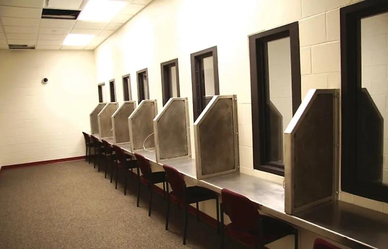 41 bis, colloqui senza vetri per i minori: la Consulta pu&ograve; alzare il limite a 14 anni