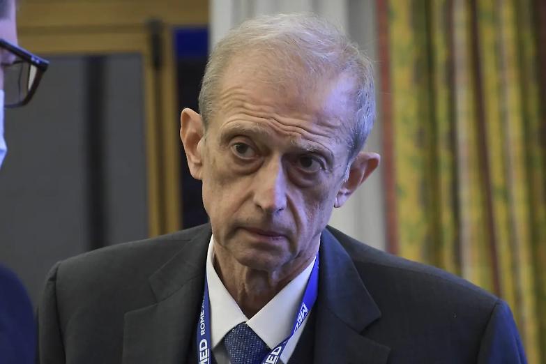 Parla Fassino: &laquo;Gli italiani devono sapere la verit&agrave; sui fondi russi&raquo;