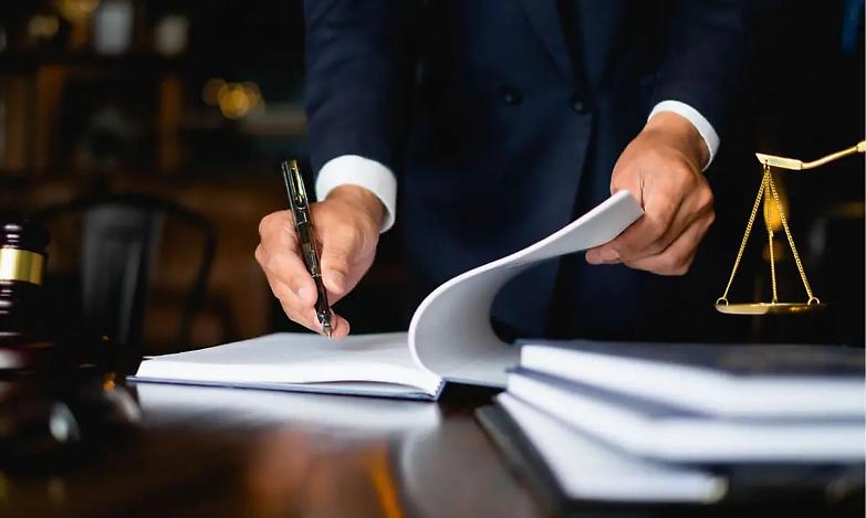 Basta equivoci sulla natura giuridica degli Ordini: liberateli dall&rsquo;assillo delle Pa