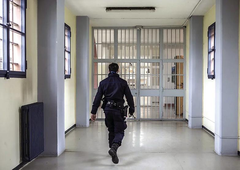 Poche risorse: nelle carceri rischia di crollare pure il volontariato