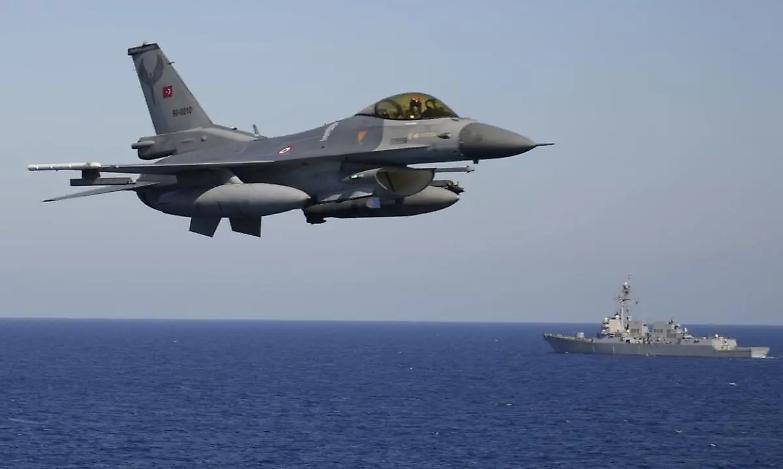 La Polonia avvisa: &laquo;Risposta Nato devastante se la Russia user&agrave; le armi nucleari&raquo;