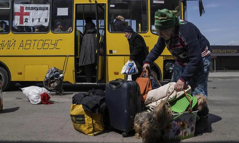 Ucraina, l'esercito di Zelensky riconquista Lyman. I ceceni chiedono a Putin di utilizzare armi nucleari. Gazprom chiude i rubinetti del gas all'Italia (per ora)