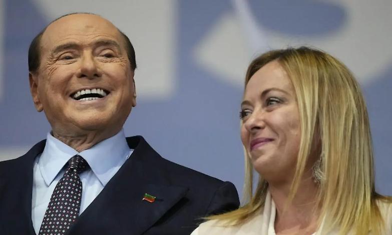 Governo Meloni, Berlusconi dice no al capo dei servizi segreti agli Esteri