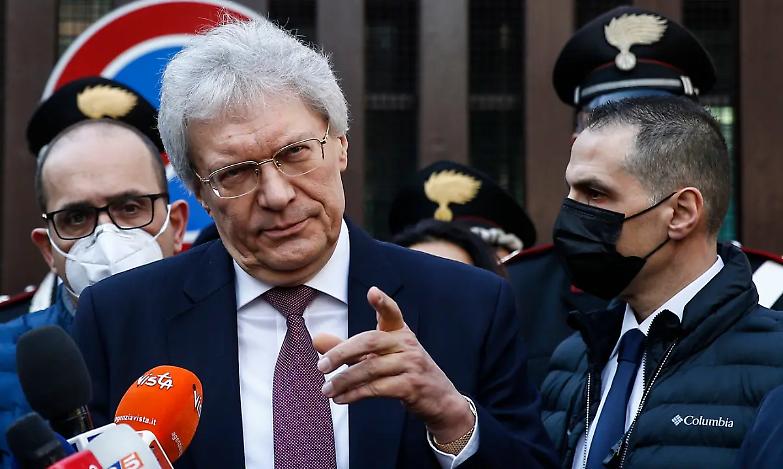 Razov da Bruno Vespa: &laquo;La pace inizier&agrave; quando andr&agrave; via Zelensky&raquo;