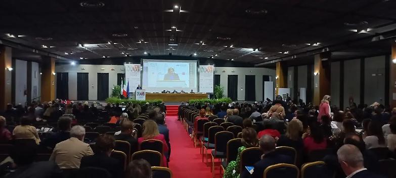 Congresso forense, le mozioni sulle pari opportunit&agrave; a un passo dall&rsquo;approvazione: &laquo;Ma &egrave; comunque una svolta&raquo;