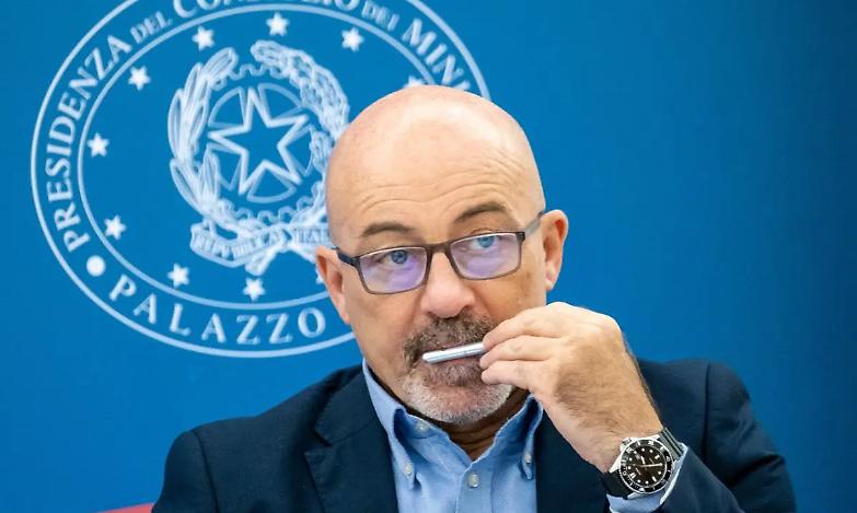 Cingolani saluta: &laquo;Rigassificatori fondamentali per la sicurezza nazionale&raquo;