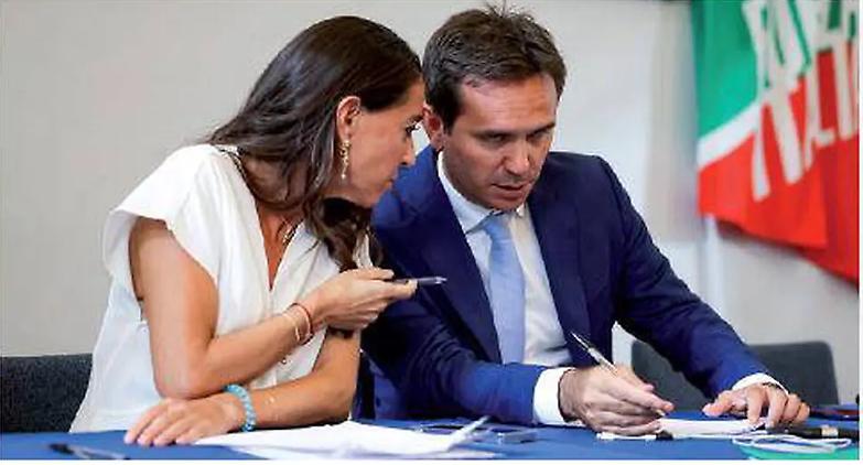 Eletti i capigruppo Tra molte conferme il Cavaliere impone Ronzulli al Senato