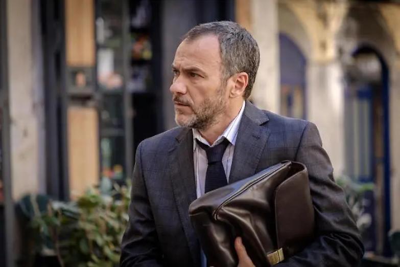 Vincenzo Malinconico, l&rsquo;avvocato ora &egrave; l&rsquo;icona della disillusione. E fa record di share